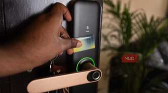 Using a RFID tag to open a smart door lock