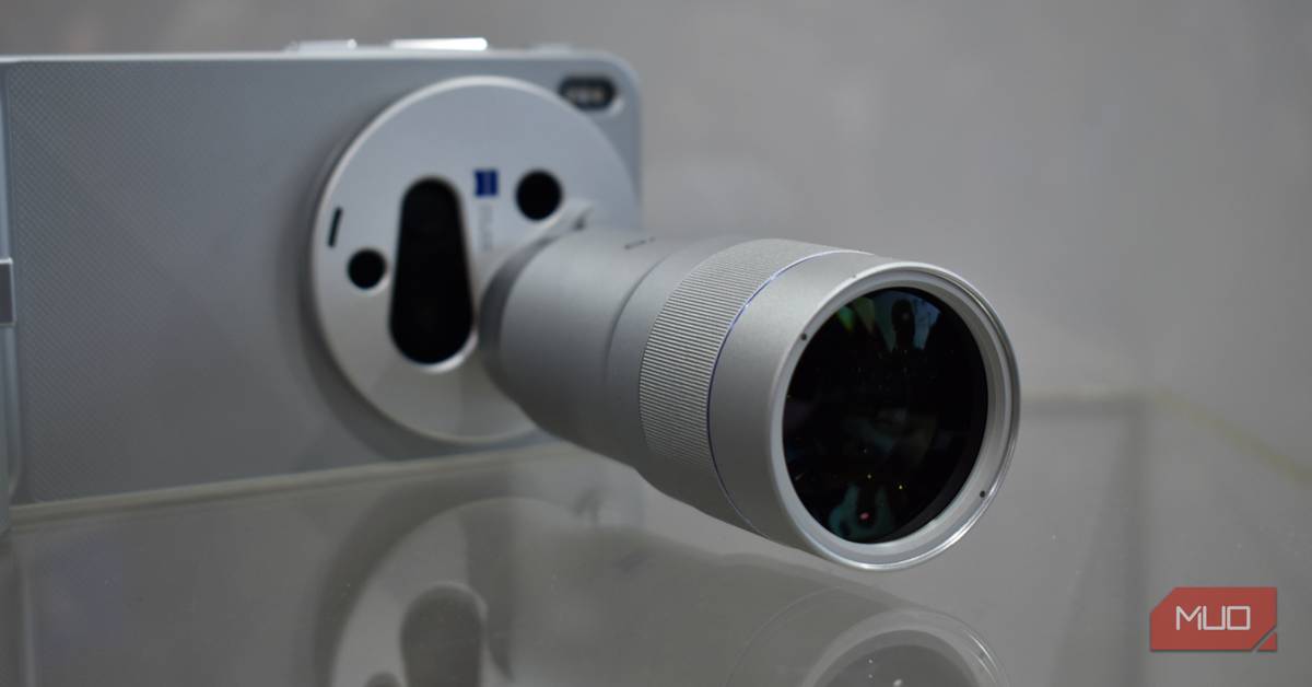 makeuseof.com - Gavin Phillips - These are the 7 best phones I found at MWC 2026