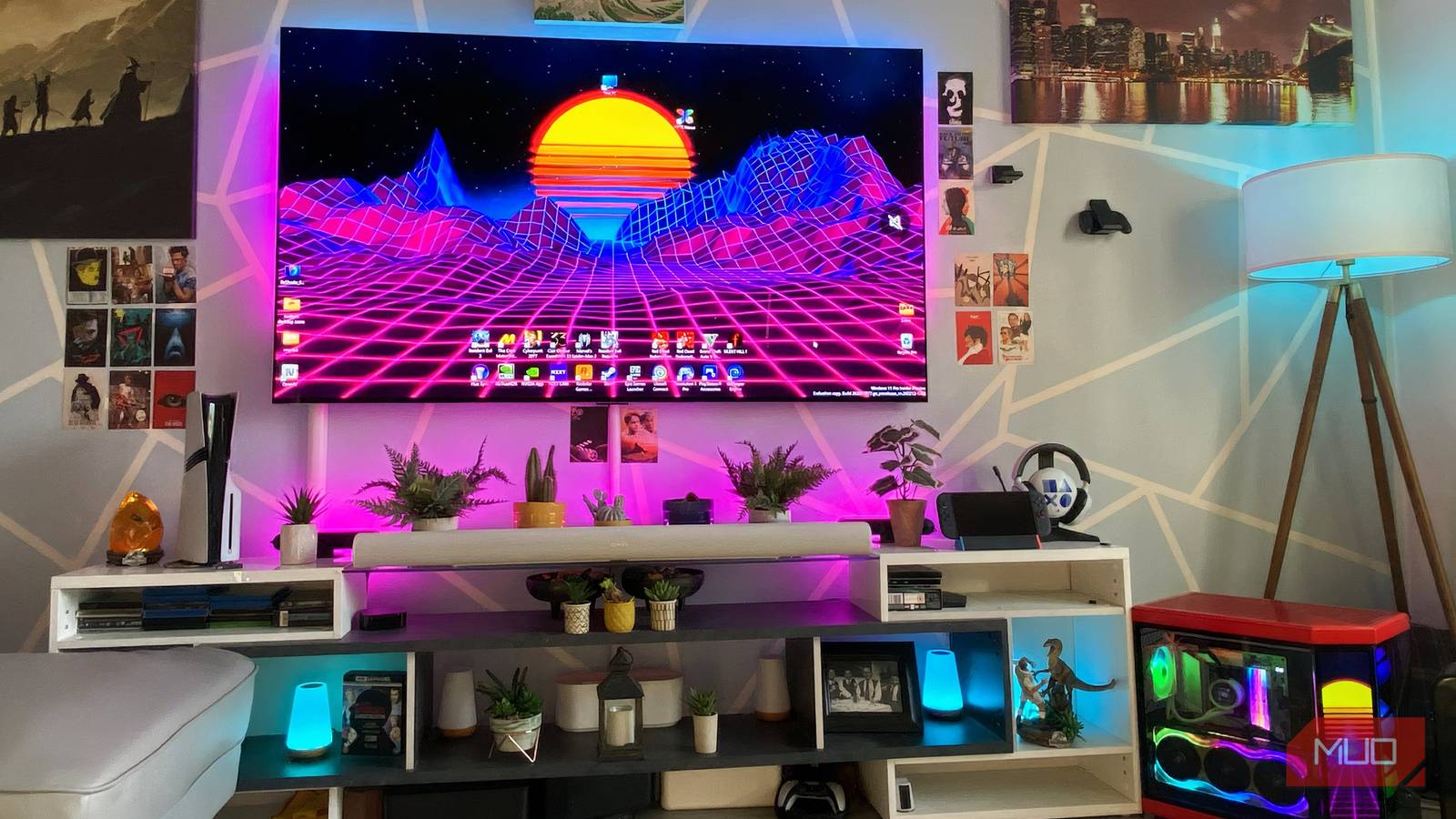 OLED banding is worse than burn-in, and most TV shoppers have no idea it exists OLED banding is worse than burn-in, and most TV shoppers have no idea it exists