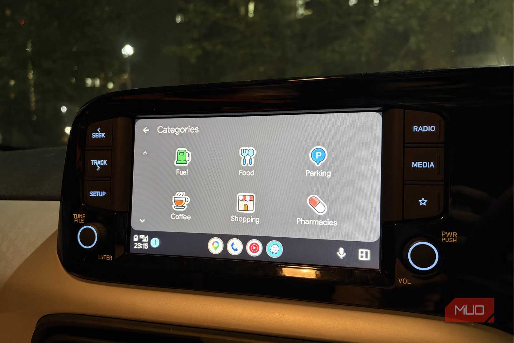 Waze categories on Android Auto