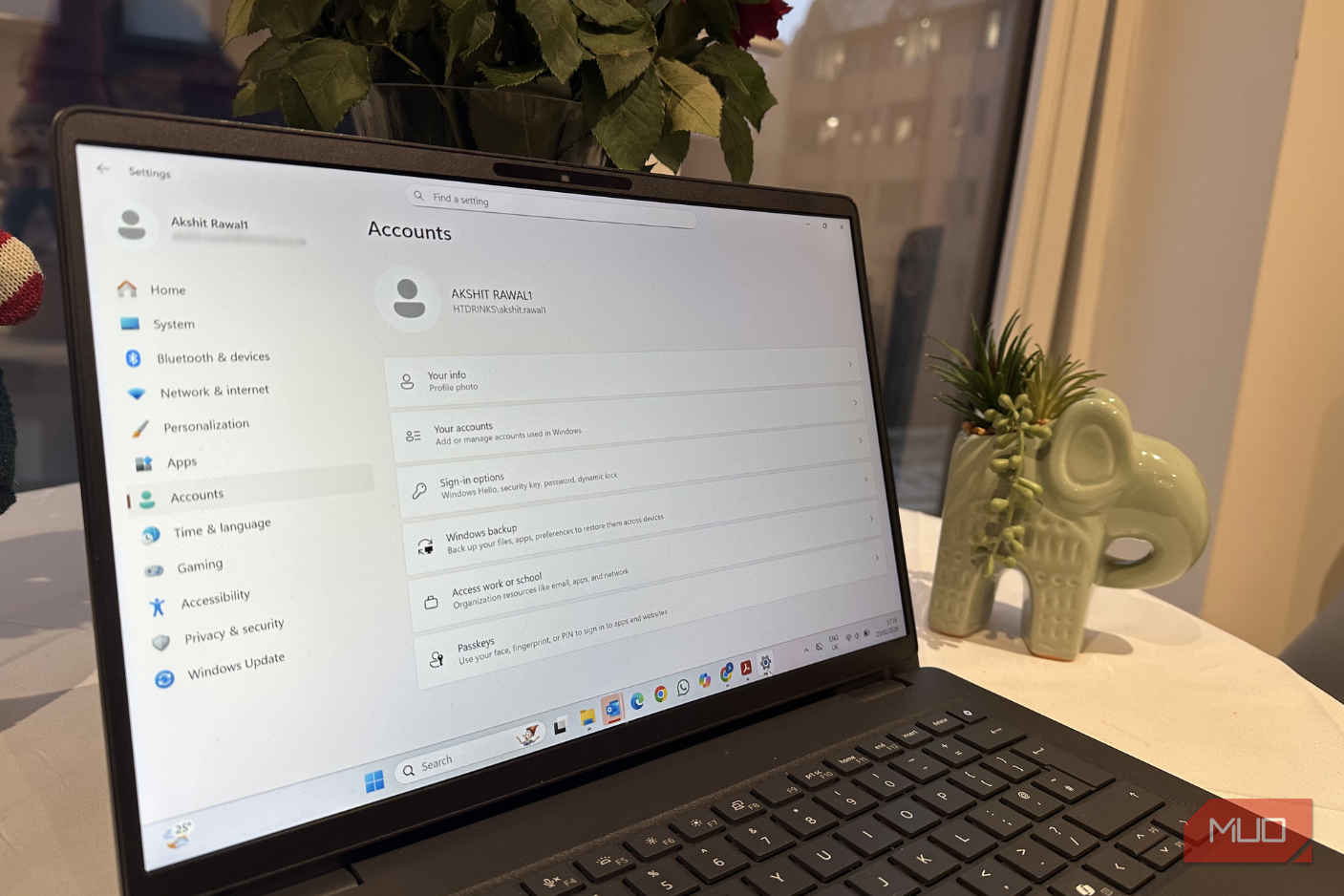 Your PC doesn't need a restart — it needs these 3 Windows settings changed