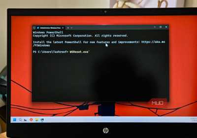 WSreset-exe command running on Windows 11 Terminal on a HP laptop.jpg 1