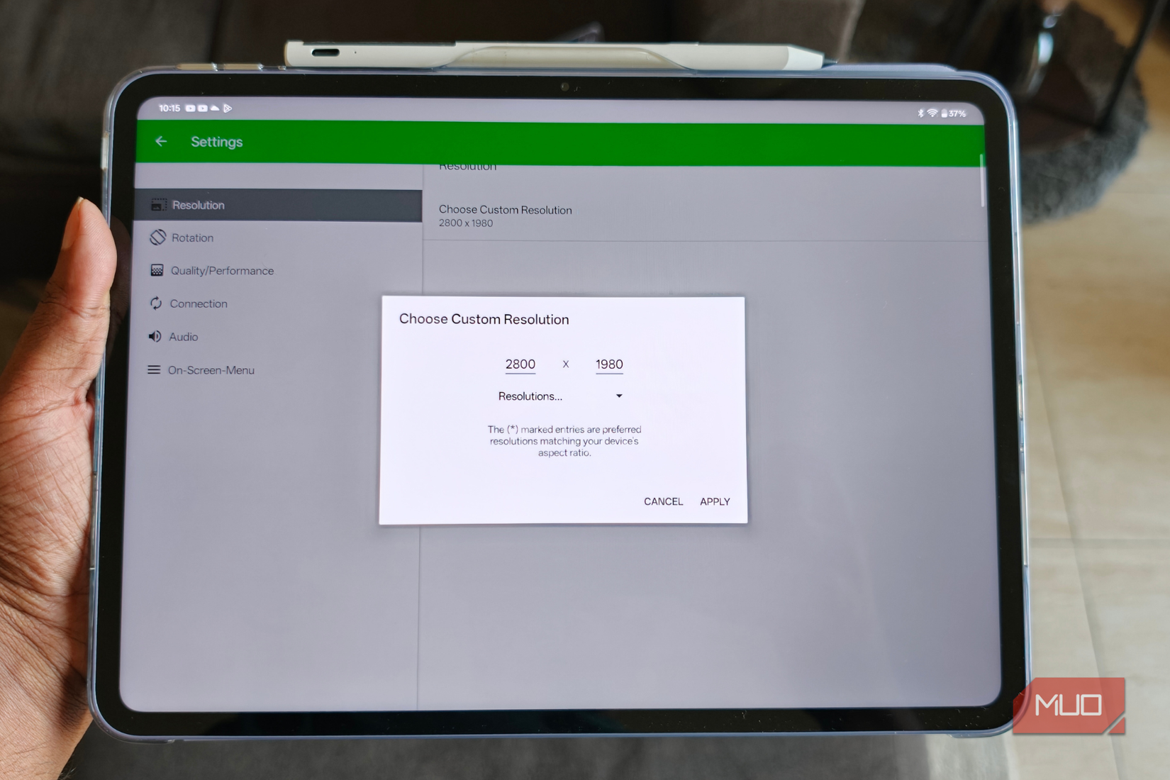 choose custom resolution for display