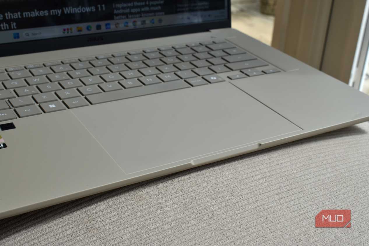asus zenbook a16 touchpad