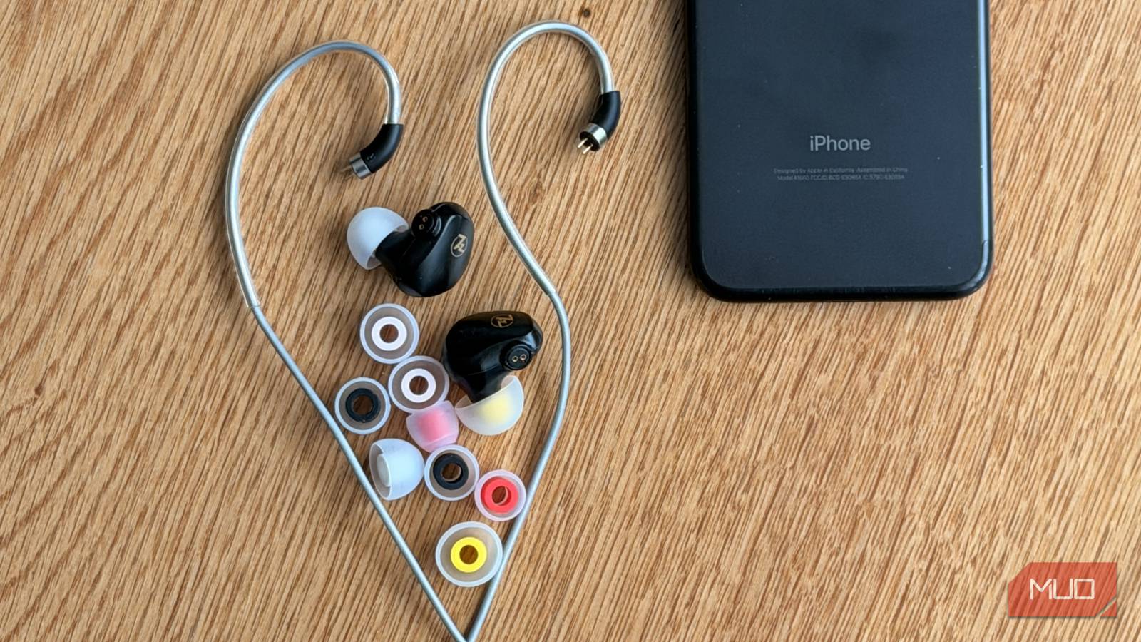 This tiny earbud mistake ruins the sound, and too many people ignore it This tiny earbud mistake ruins the sound, and too many people ignore it