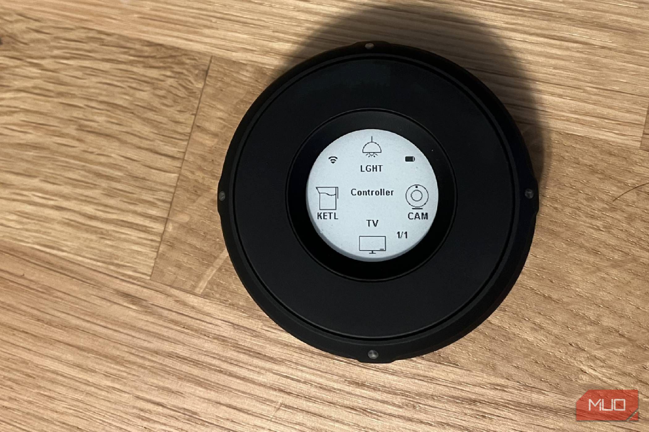 Imagen de la noticia: Mi hogar inteligente se volvió más rápido y no cambié ni un solo dispositivo doméstico inteligente (MakeUseOf Smart Home)