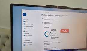 Delivery optimization feature on laptop