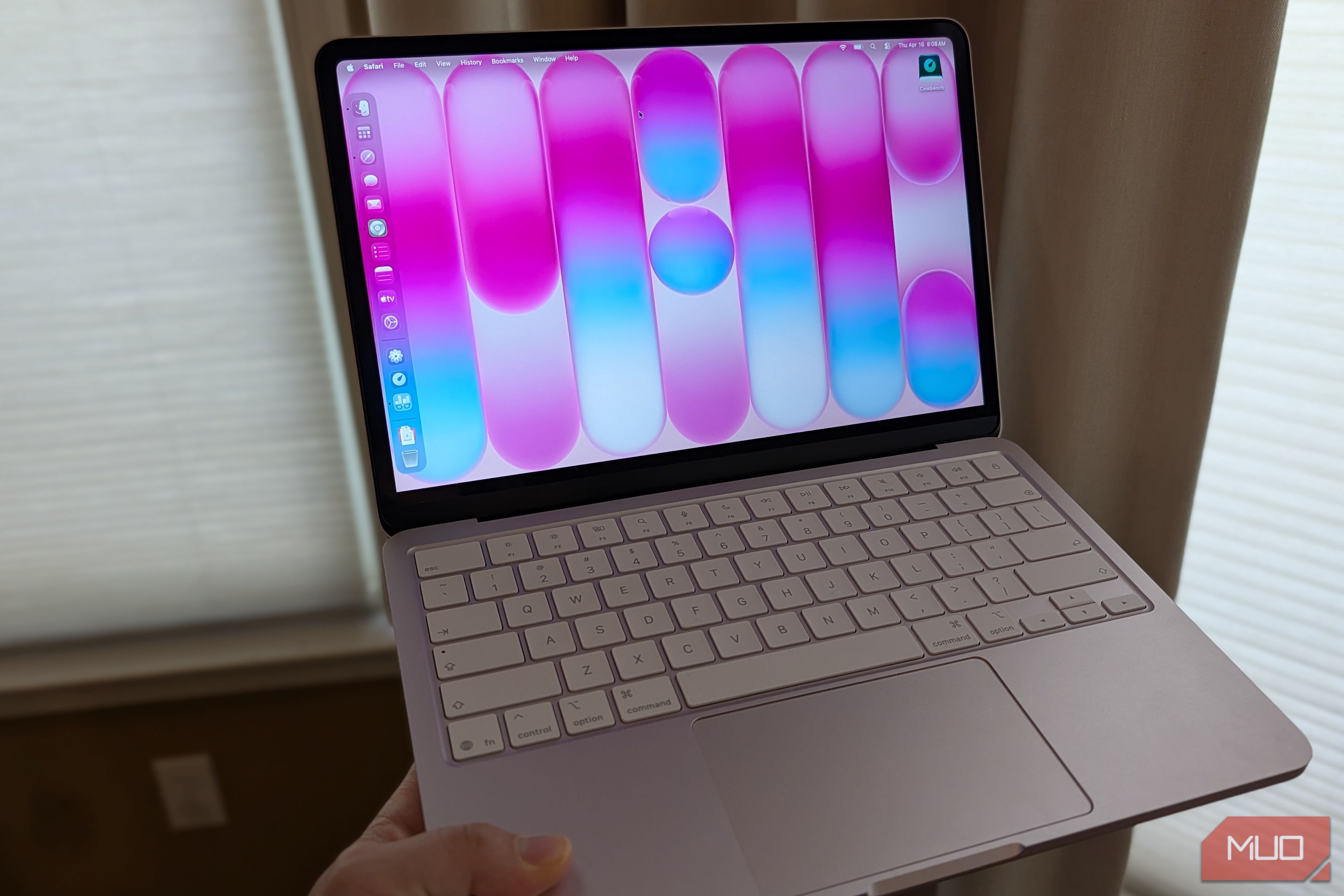 I had low expectations for Apple's $499 laptop, then I ran the benchmarks