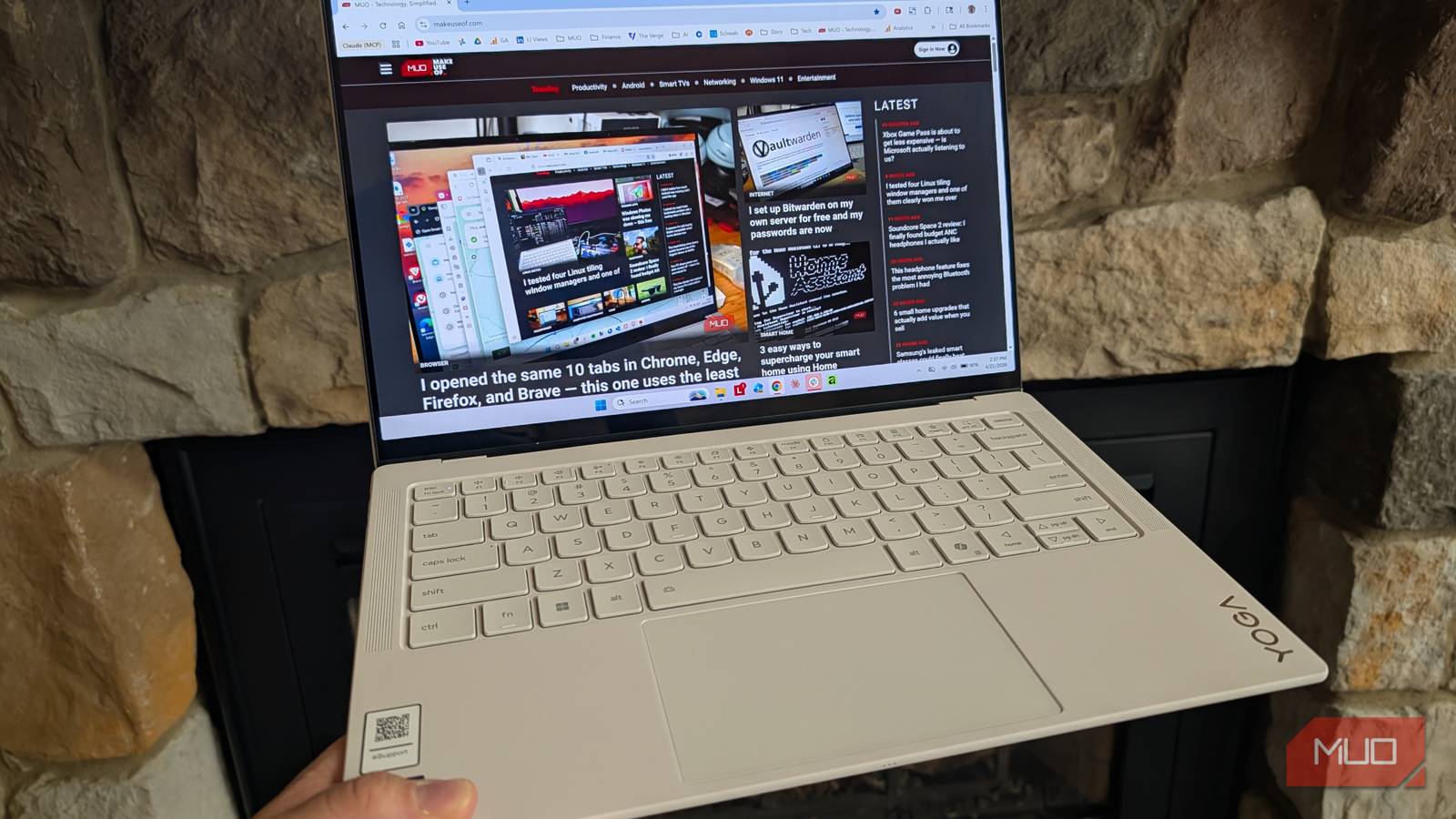 I reviewed the Lenovo Yoga 7 Slim Ultra and it almost made me enjoy Windows again