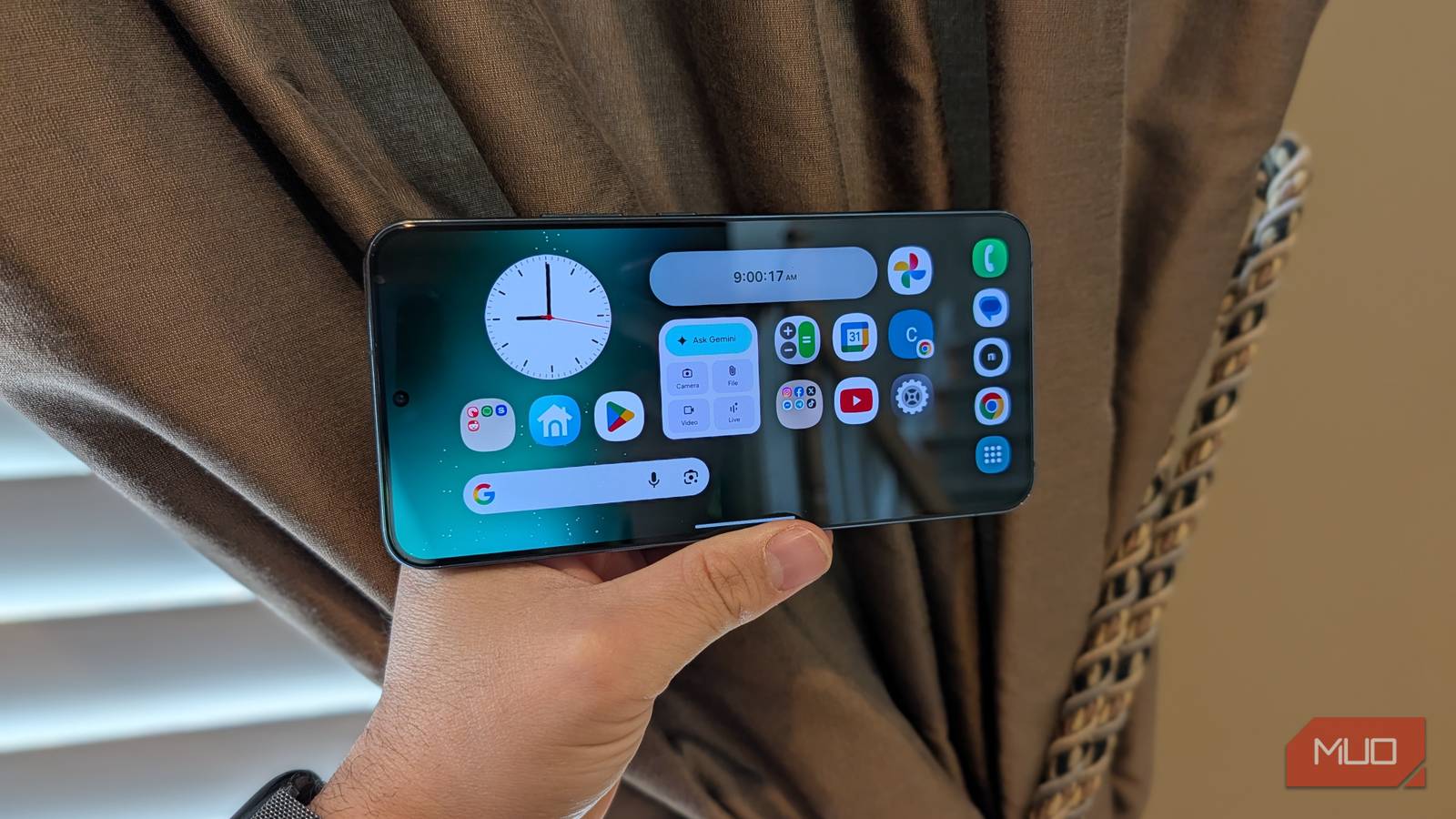 Your Samsung phone has a hidden tablet mode — here's how to unlock it