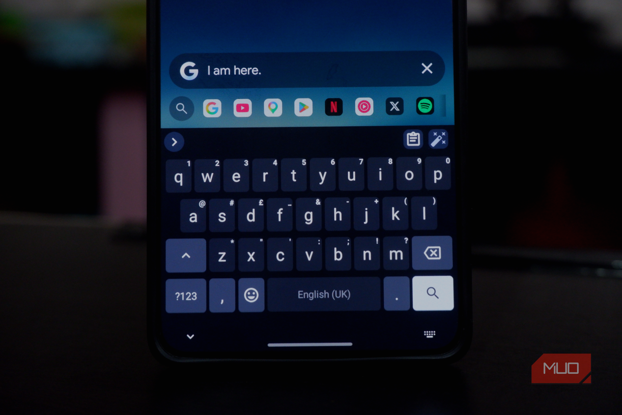 the LeanType keyboard running on an Android smartphone