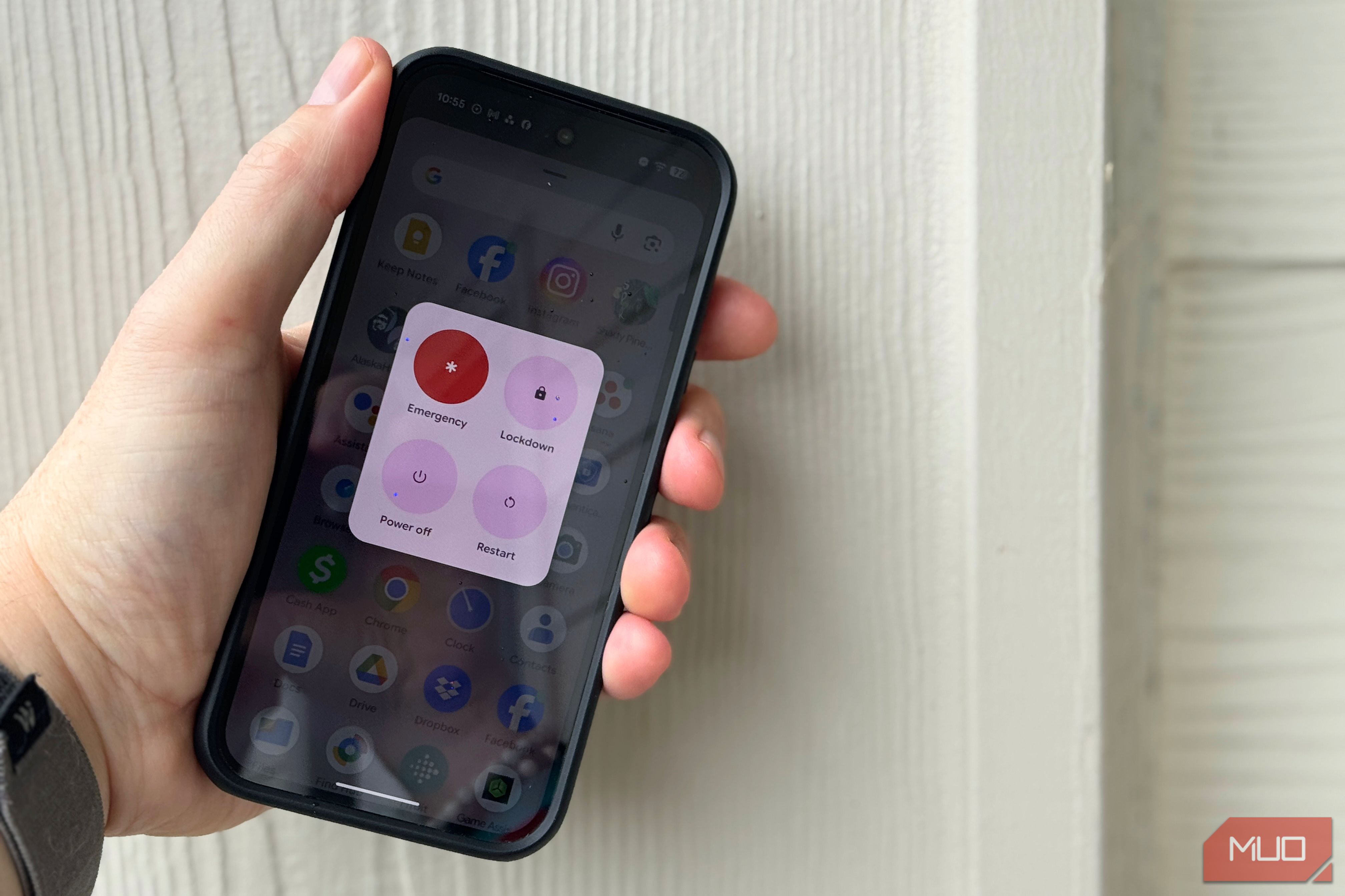 I used Pixel's lockdown mode for a week, and it solves a problem Apple hasn't