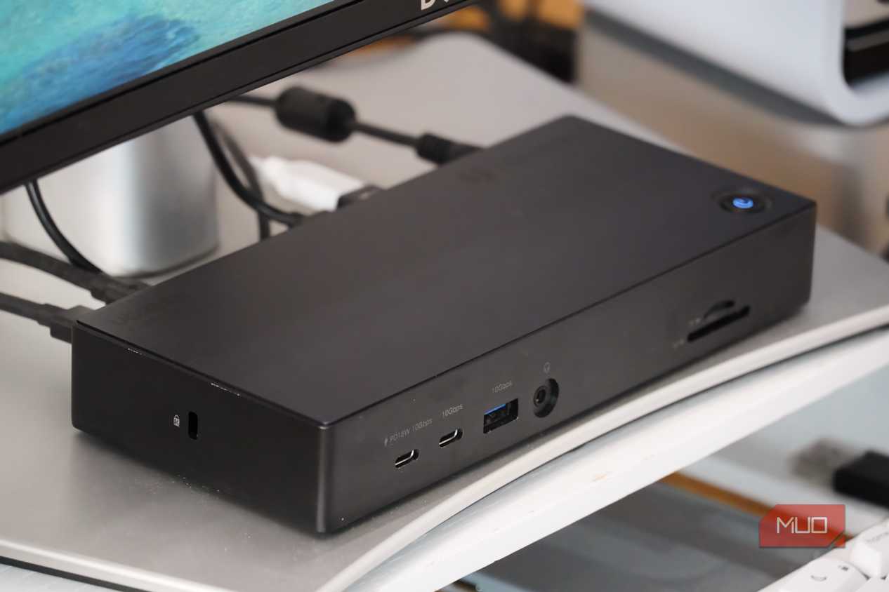 The side of a Thunderbolt 4 dock.