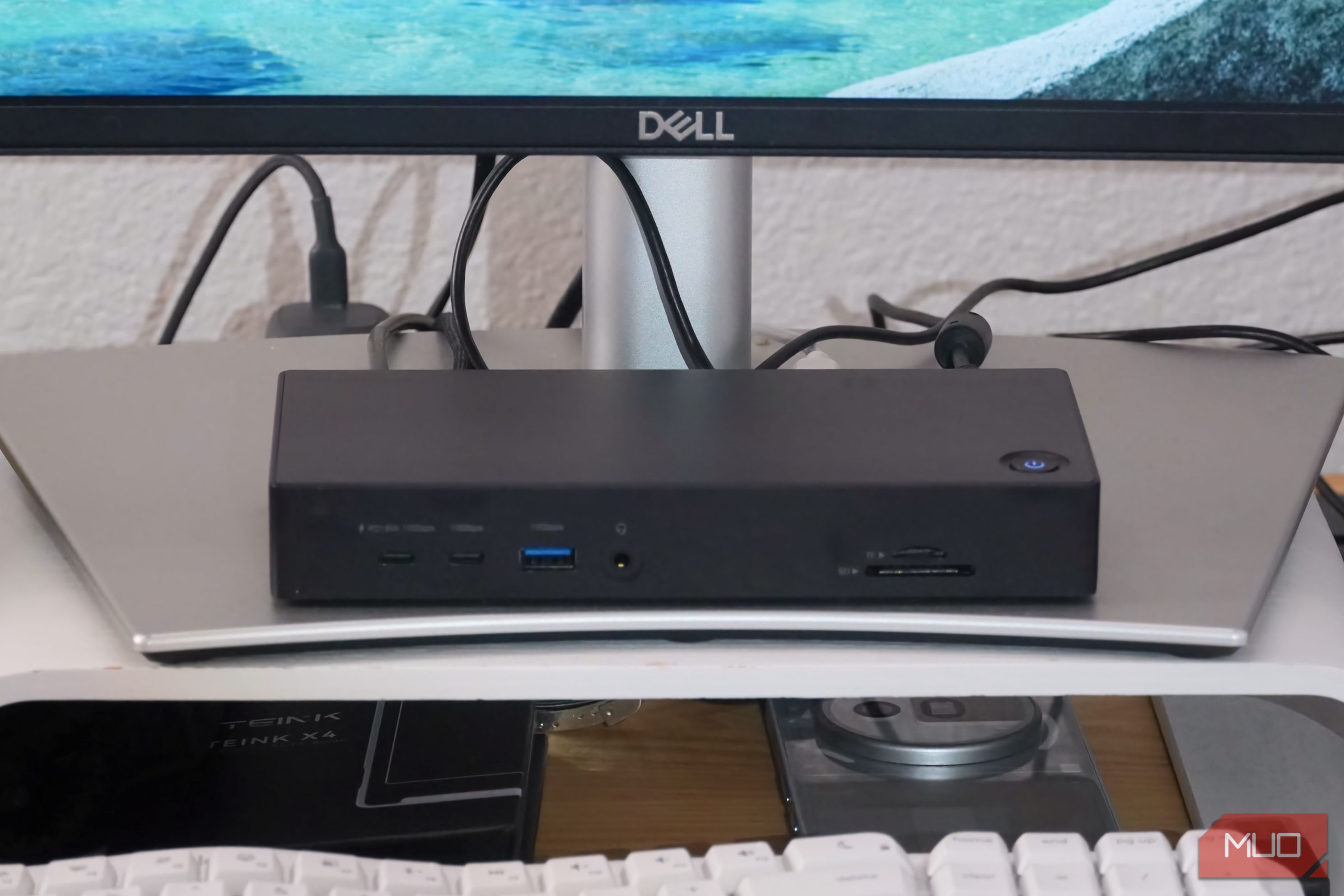 The front of a Thunderbolt 4 dock.