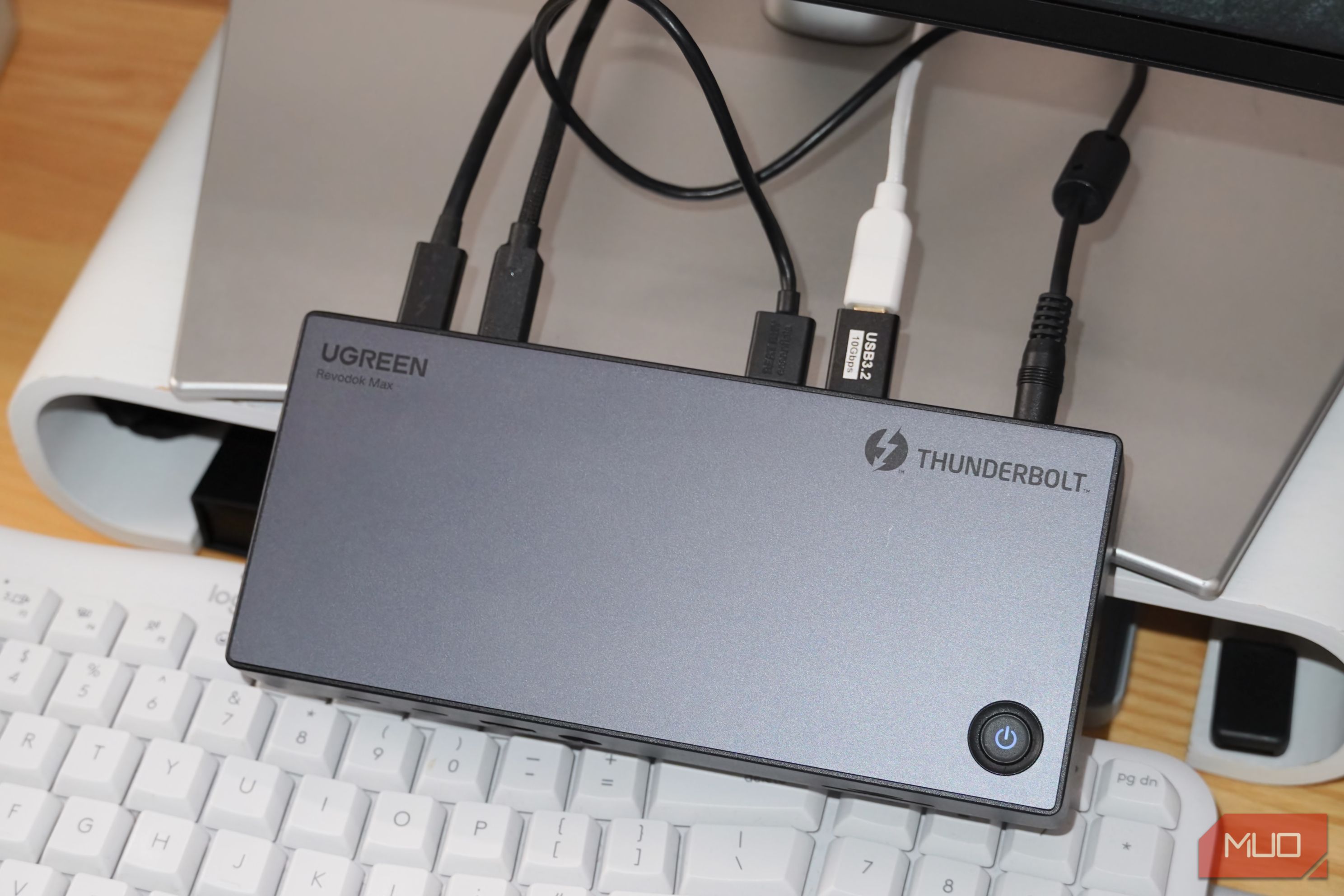 The front of a Thunderbolt 4 dock.