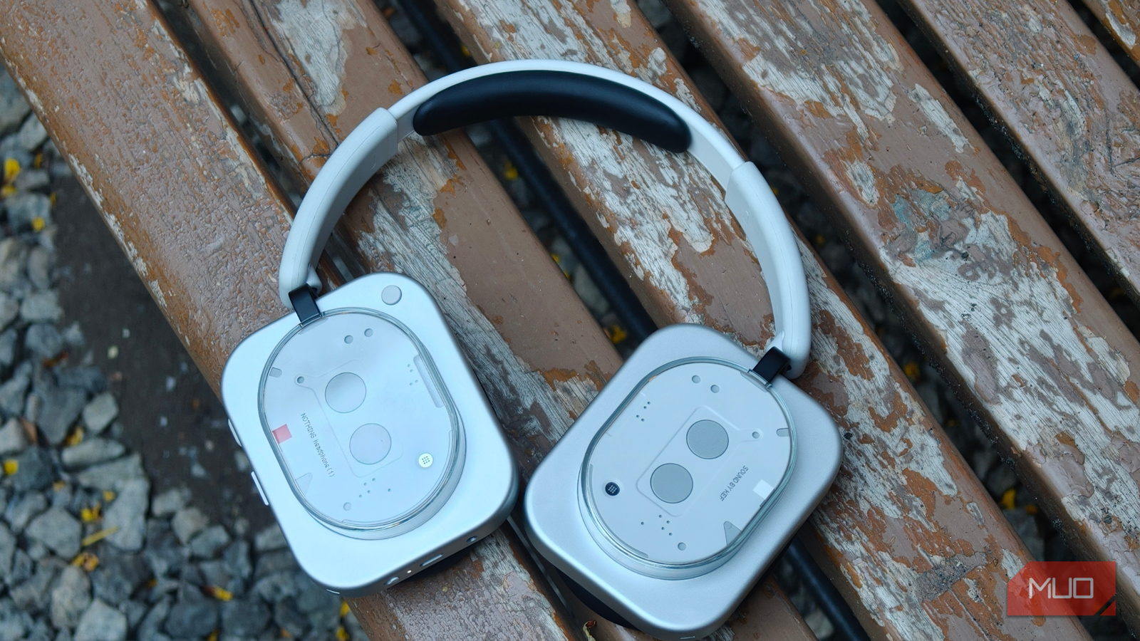 I finally found out why my phone calls sound so bad on my wireless headphones I finally found out why my phone calls sound so bad on my wireless headphones