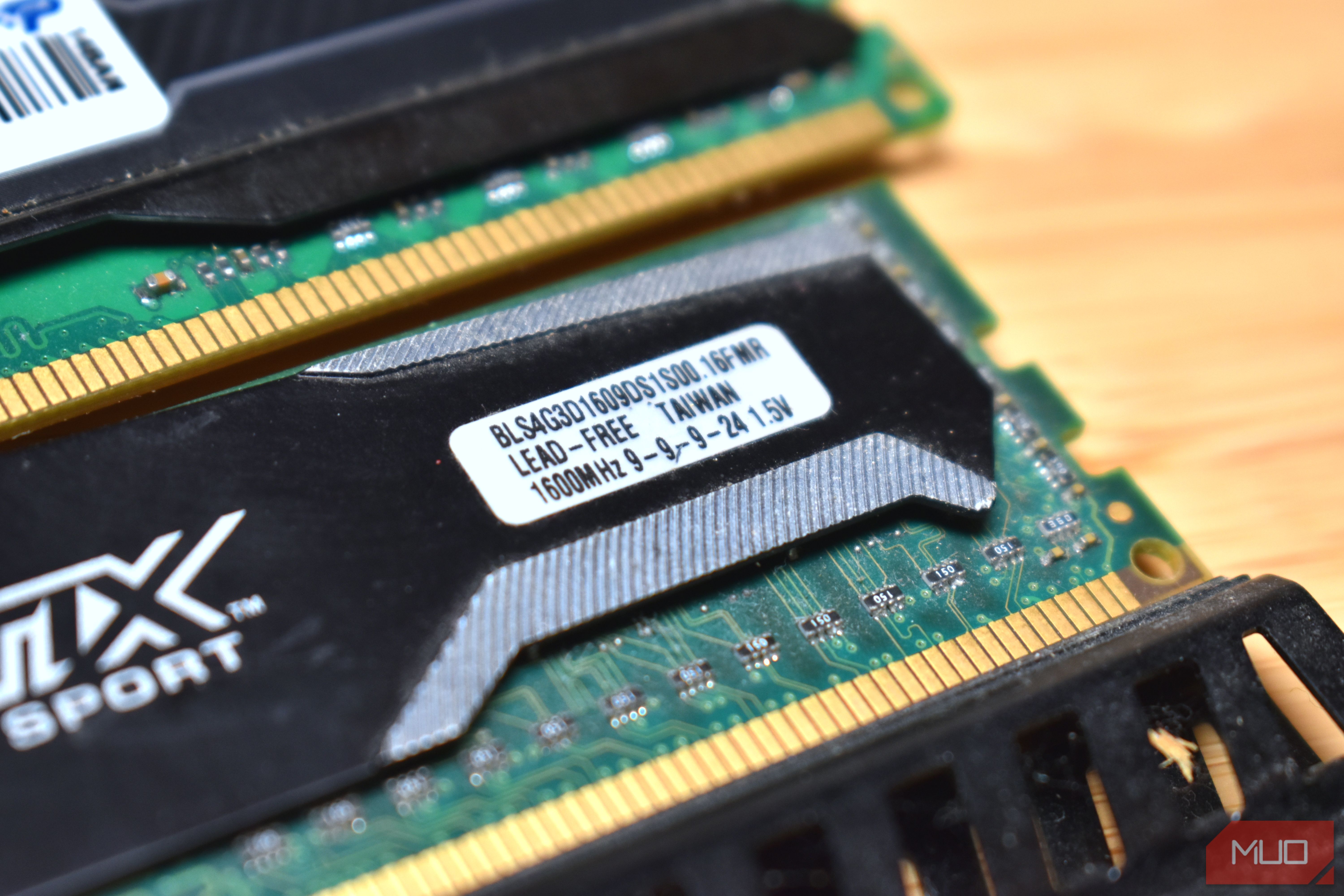old ddr3 ram memory sticks with latency timings.