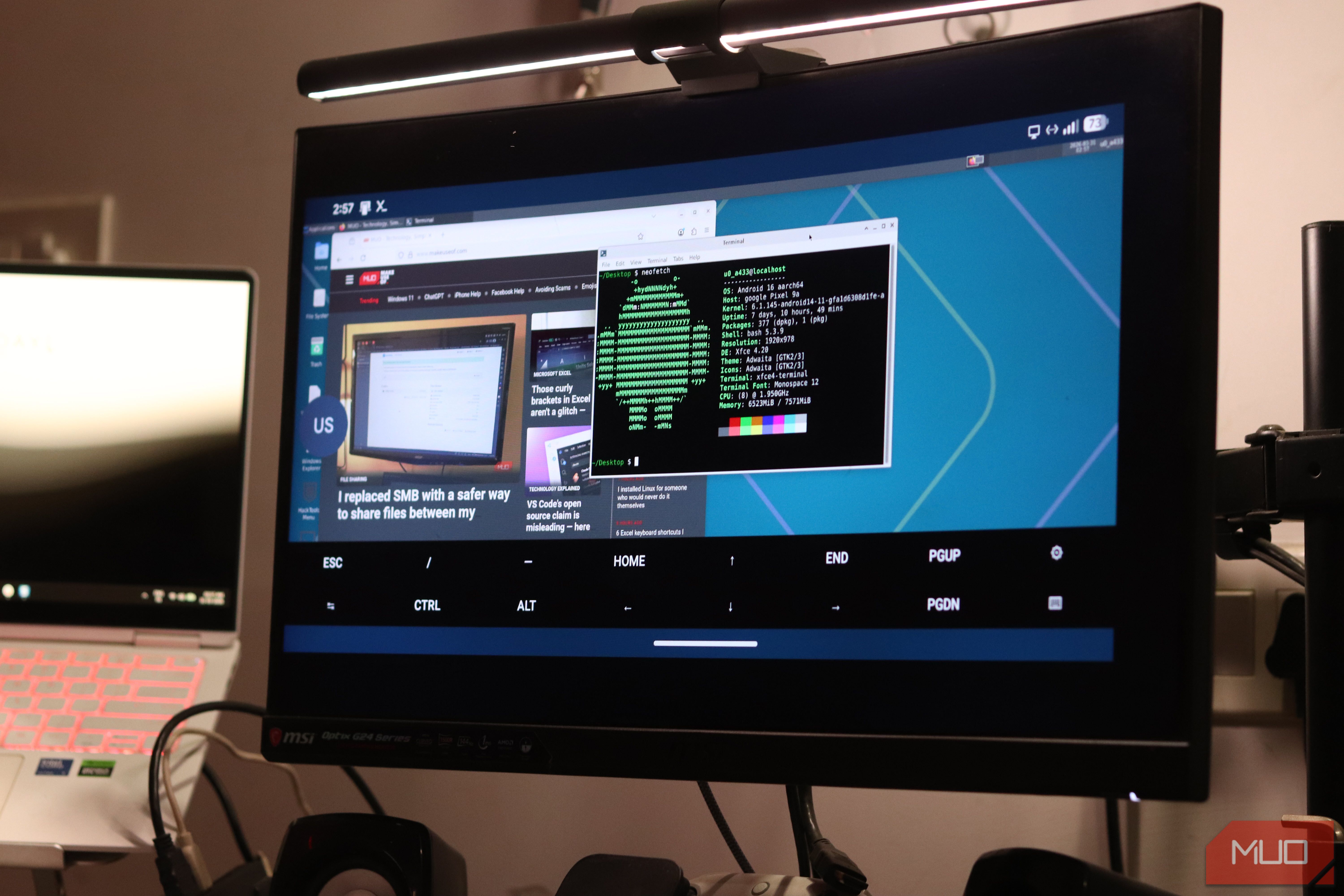 Pixel 9a screen mirrored on a monitor with Linux.