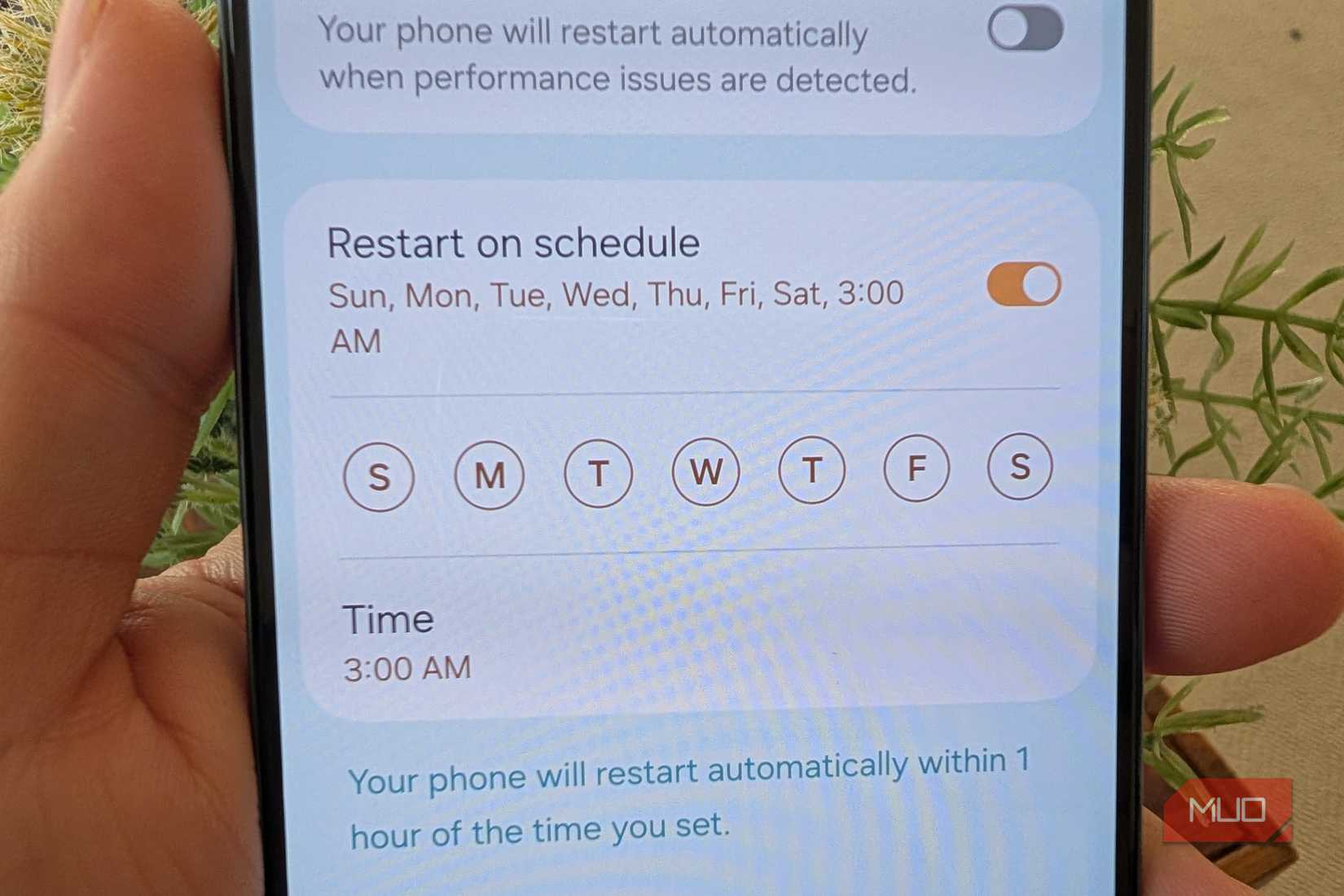 Samsung Galaxyの自動再起動設定画面