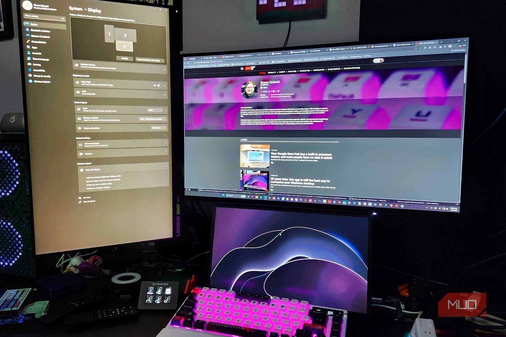 Three Monitors Portable Monitor