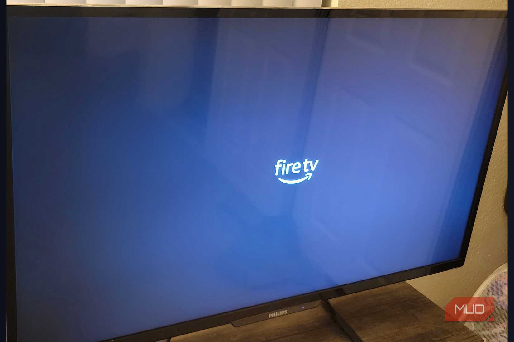 A Phillips TV restarting its FireTV