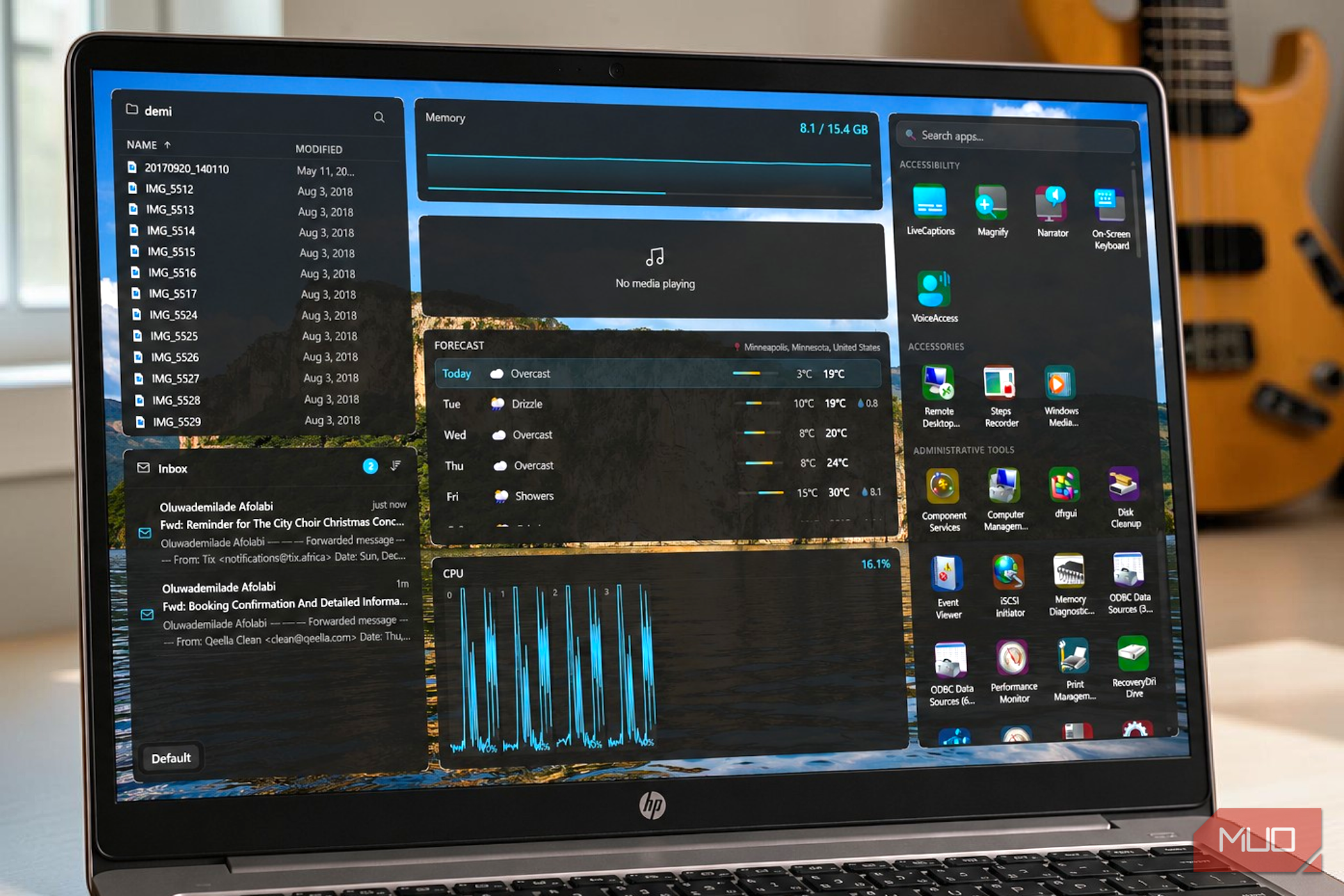 A Themia-customized Windows desktop.