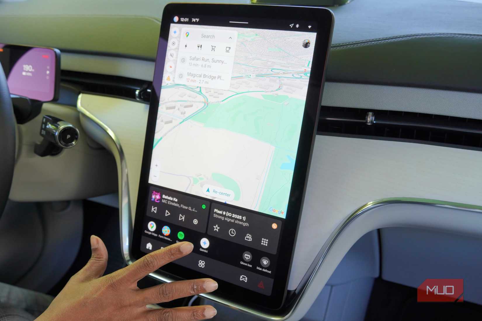 android auto: customize the interface without... I tried the redesigned Android Auto interface and it's actually good now
