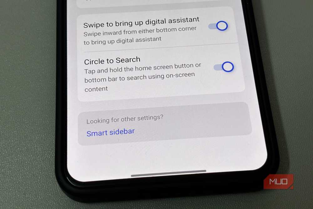 Corner swipe triggers Google Assistant without voice commands