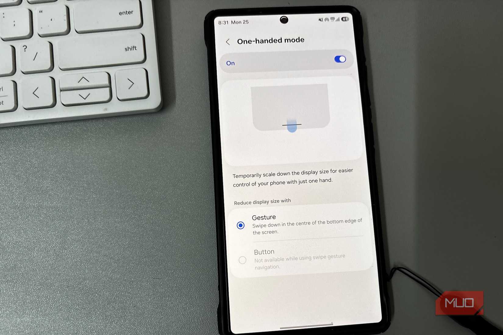     Enable one-handed mode for easier reach