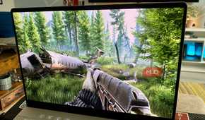 Escape from Tarkov on an ROG Zephyrus G14 gaming laptop