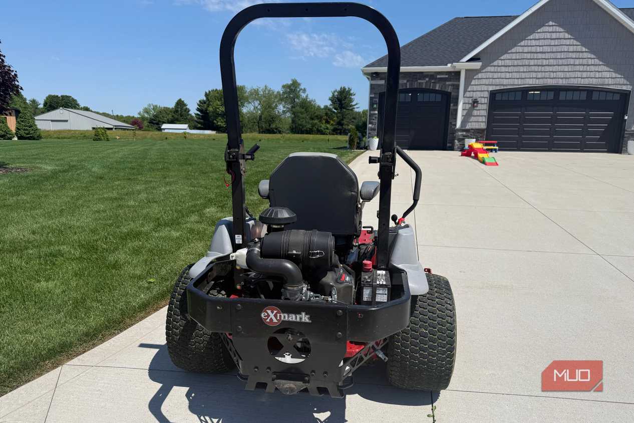 exmark lazer z mower back