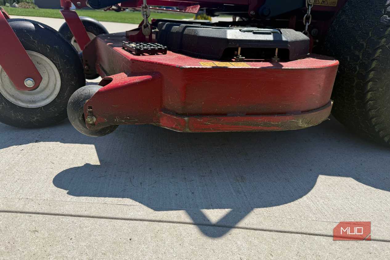 exmark lazer z mower deck