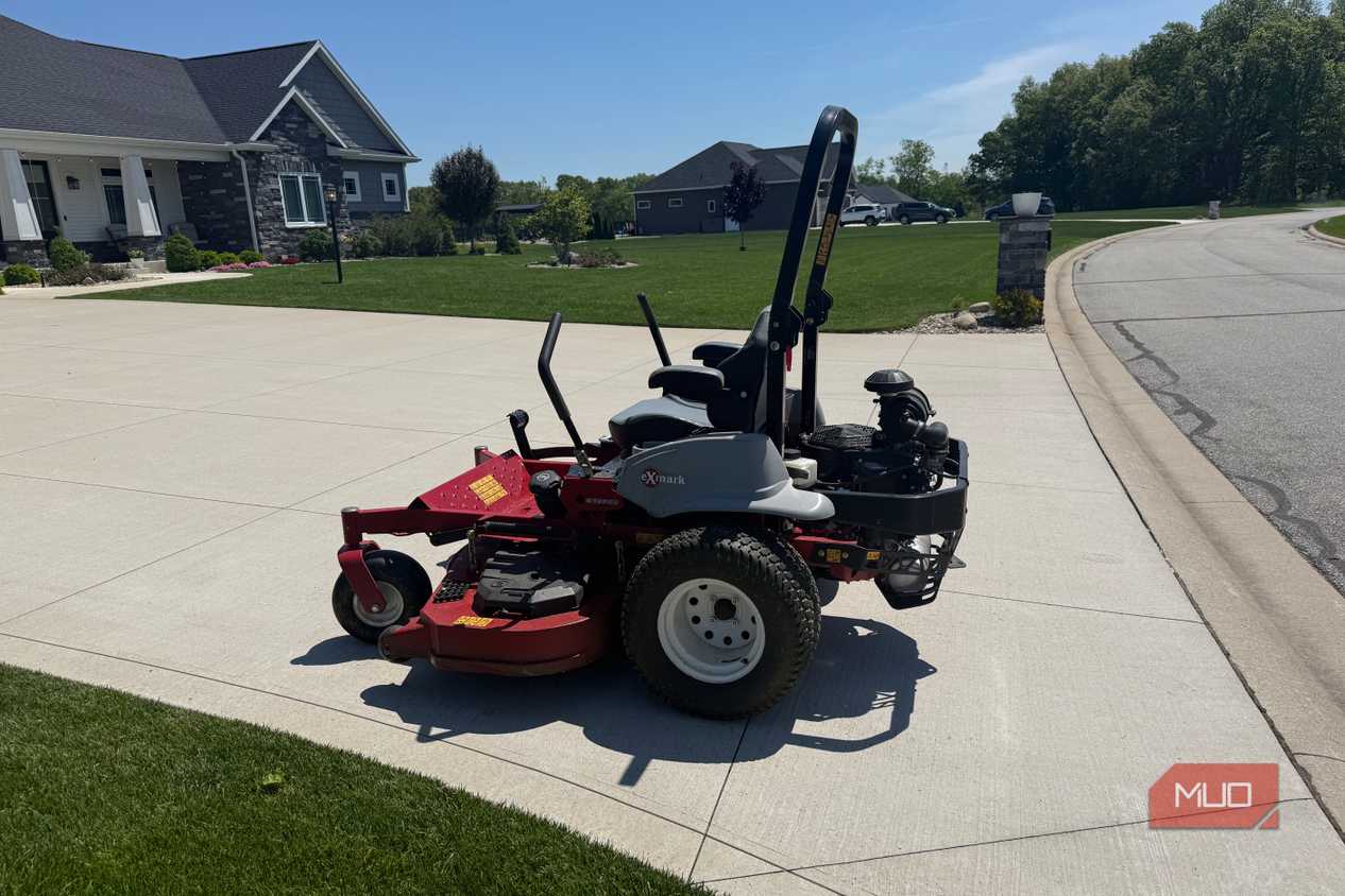 exmark lazer z mower left
