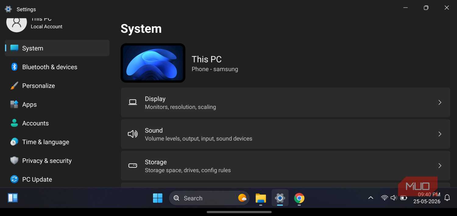 HyperDroid launcher showing a system settings window.