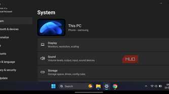 HyperDroid launcher showing a system settings window.