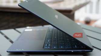 Lenovo-Yoga-Slim-7x-6