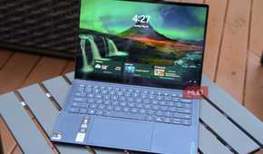 The screen on the Yoga Slim 7x.