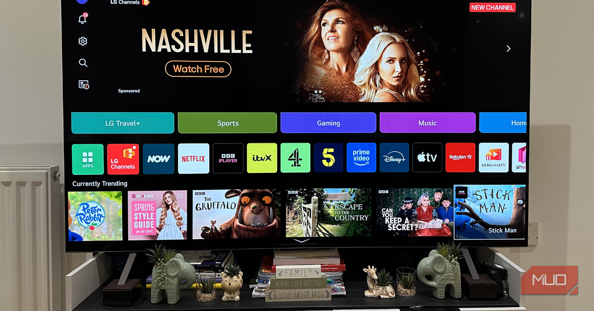 makeuseof.com - Dave Meikleham - Your $1,500 TV has one embarrassing weak spot