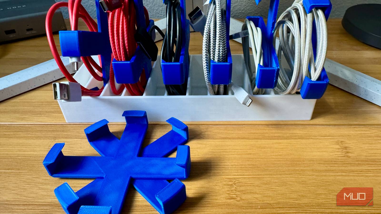 I 3D printed cable organizers and my messy desk suddenly looked like I knew what I was doing