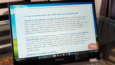 MarkText Markdown エディターが Asus Vivobook S 14 Flip で開きます