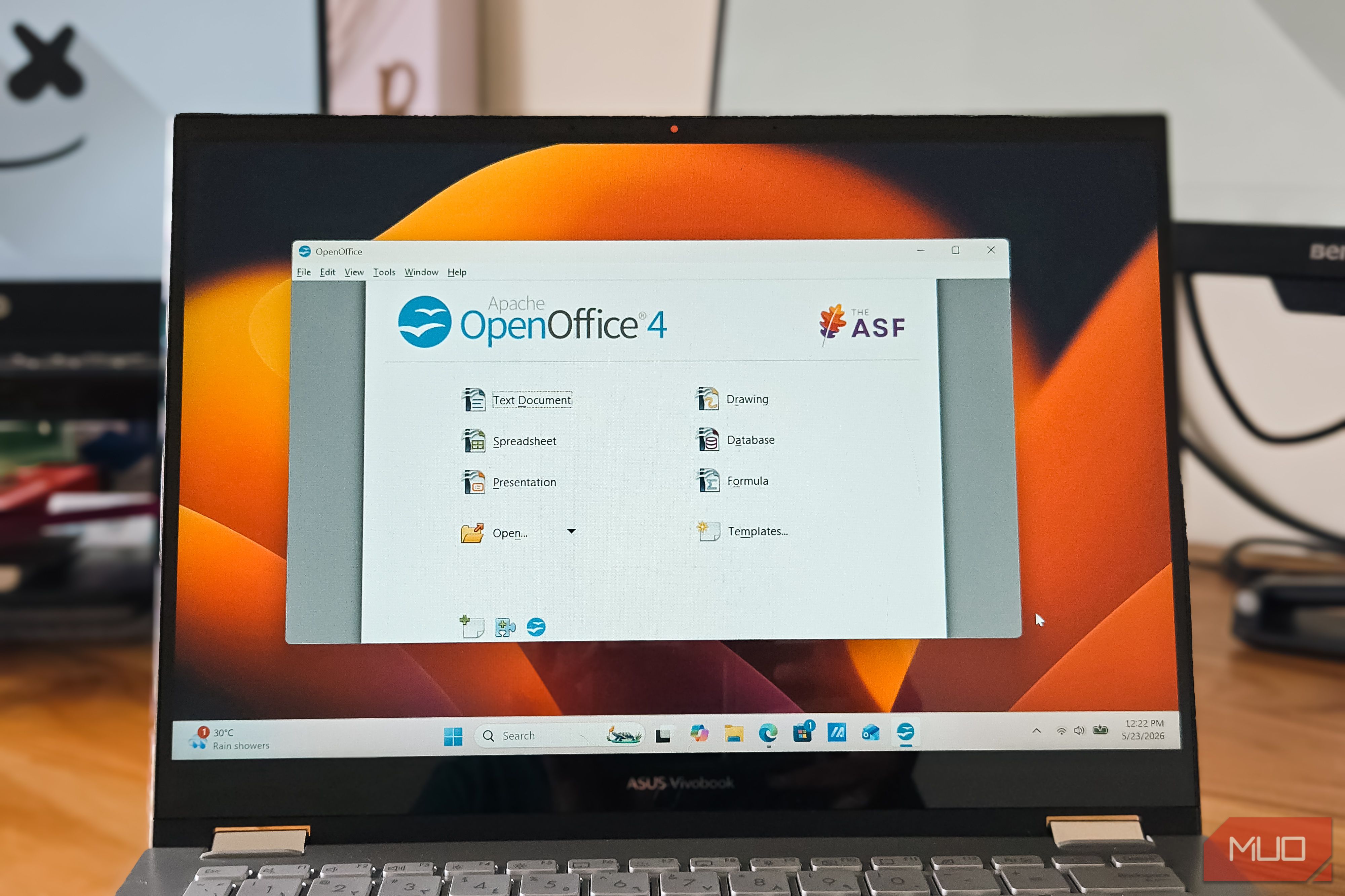 OpenOffice open on a Vivobook S 14 Flip
