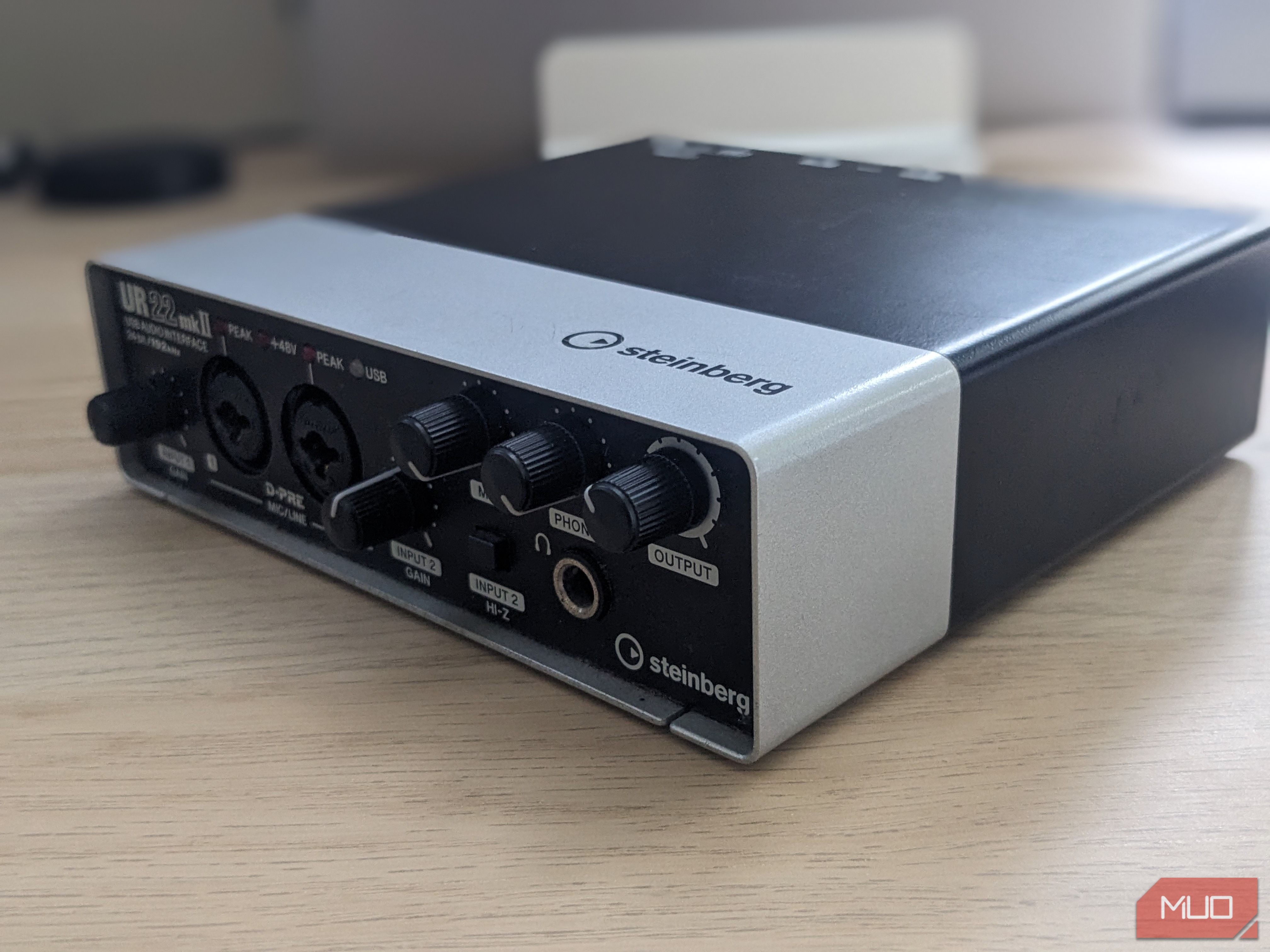 Right side view of the Steinberg UR22 mkII interface 