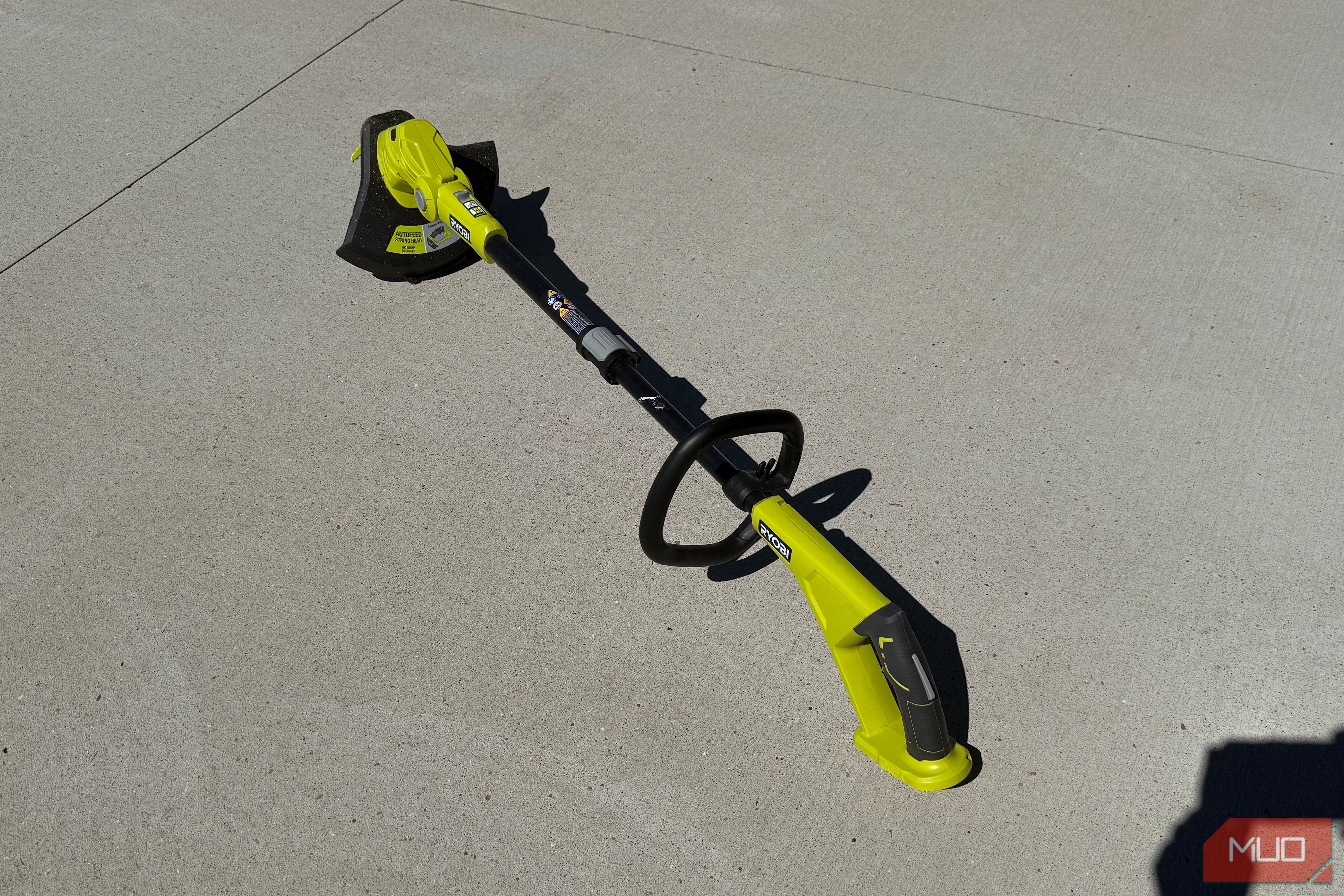 Ryobi 18 string trimmer top