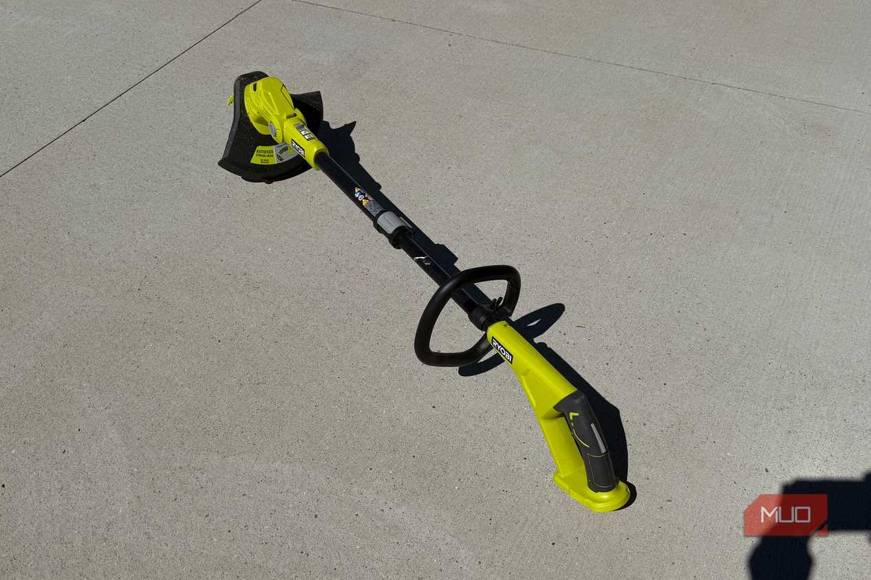 Ryobi 18 string trimmer top