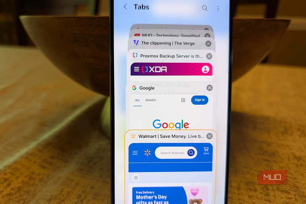Samsung Browser's redesigned tab view