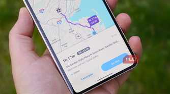 Creating a trip plan in the Waze app.