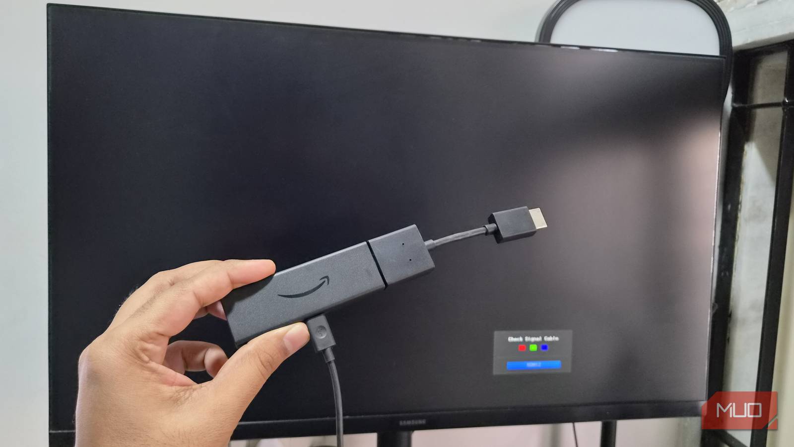 A cheap streaming stick is the best upgrade my old monitor ever got