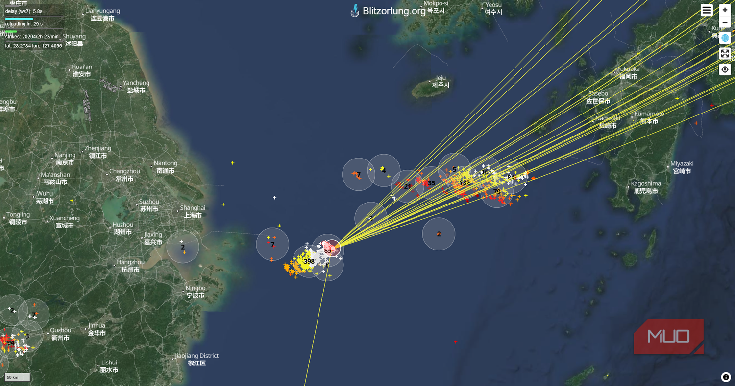 Blitzortung real time map with lightning strike counts China and Taiwan