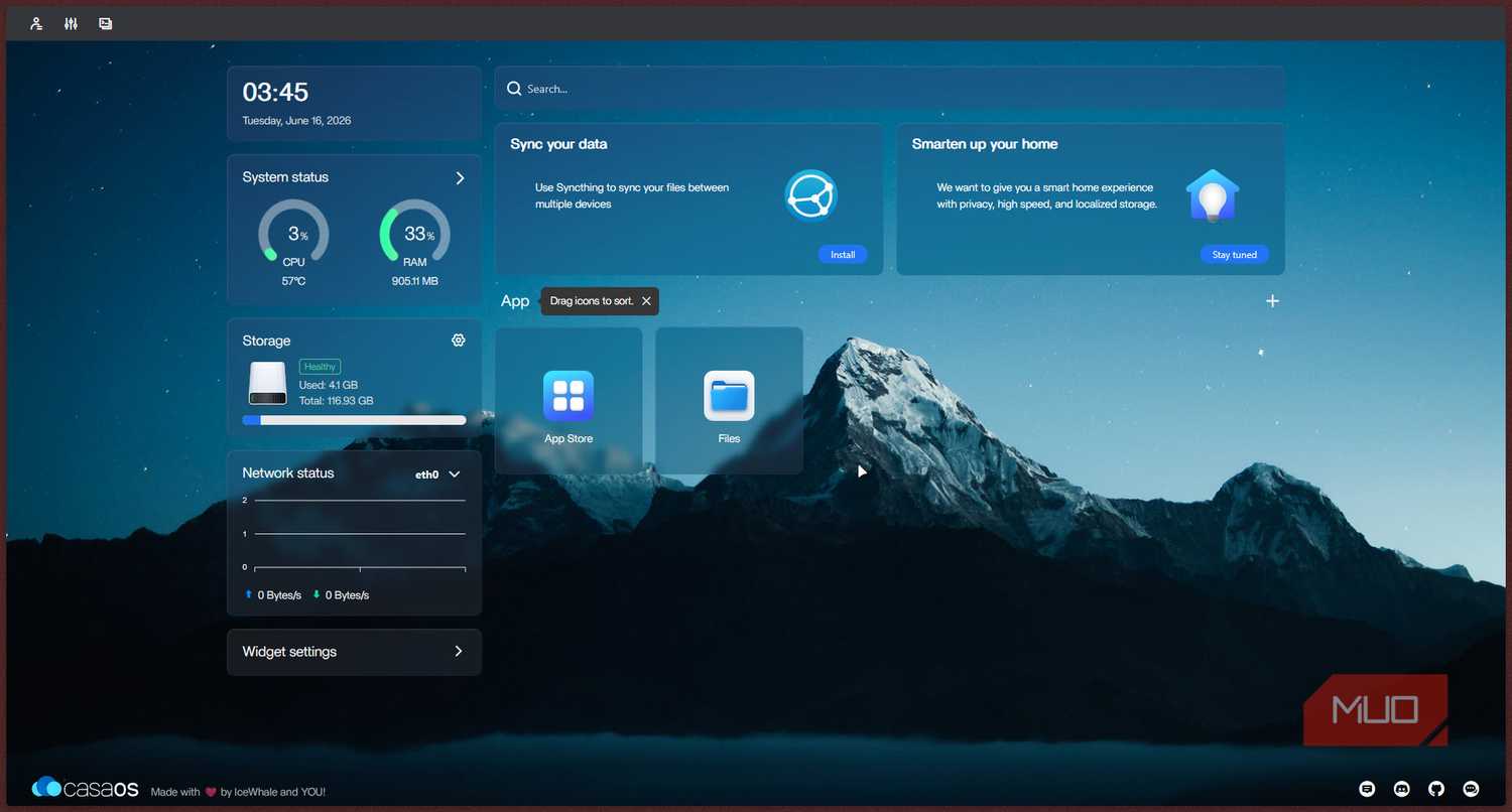 CasaOS default web dashboard.