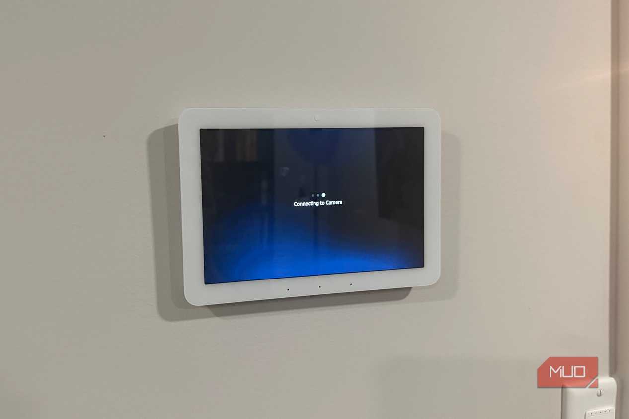 Echo Hub connecting to camera on wall